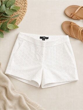 ABS Platinum White Eyelet Shorts – Size 4